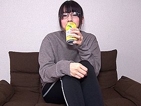 こじらせオタ女子がAV現場に来てくれたよ!で…バキバキ巨根に貫かれアヘ顔アクメ堕ち! サンプル動画サムネイル